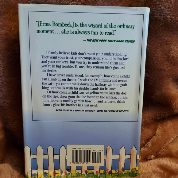Erma Bombeck's Four of a Kind- A Field Guide - Picture 2 of 2
